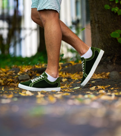 Ecobene | Scarpe realizzate con palline da tennis usate