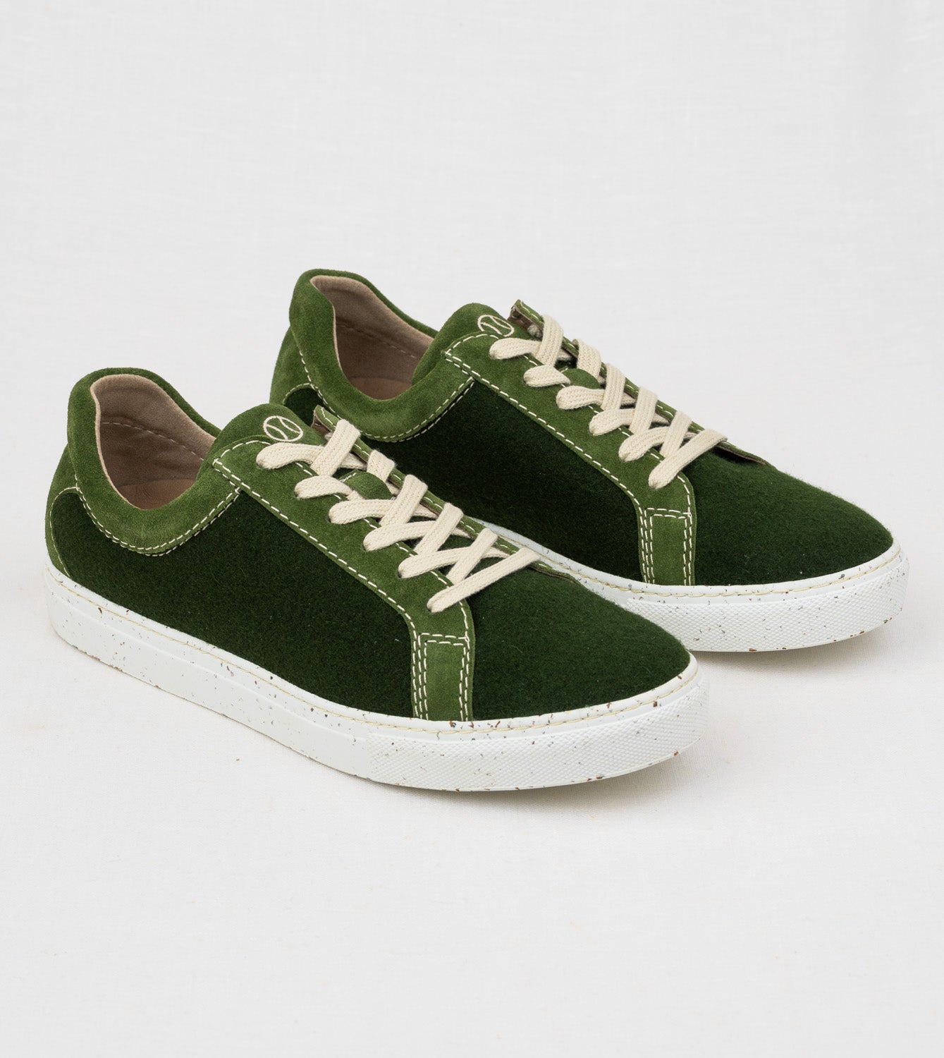 Ecobene | Scarpe realizzate con palline da tennis usate 40