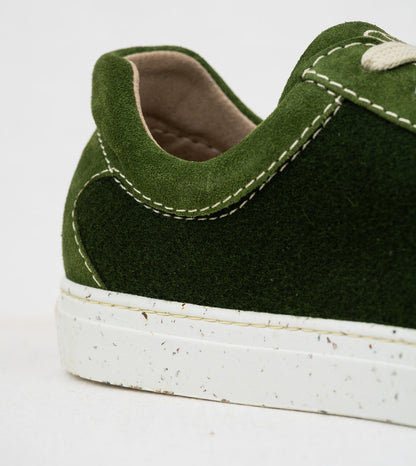 Ecobene | Scarpe realizzate con palline da tennis usate